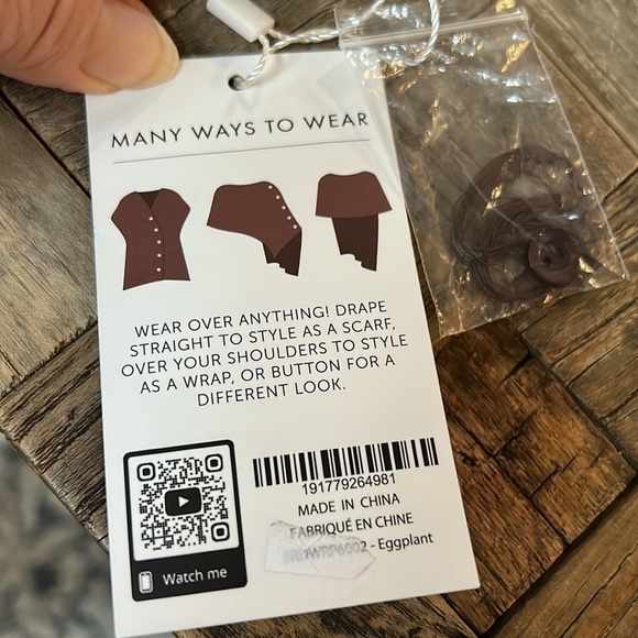 NWT Simply Noelle Lightweight Shrug Wrap - Picture 4 of 8